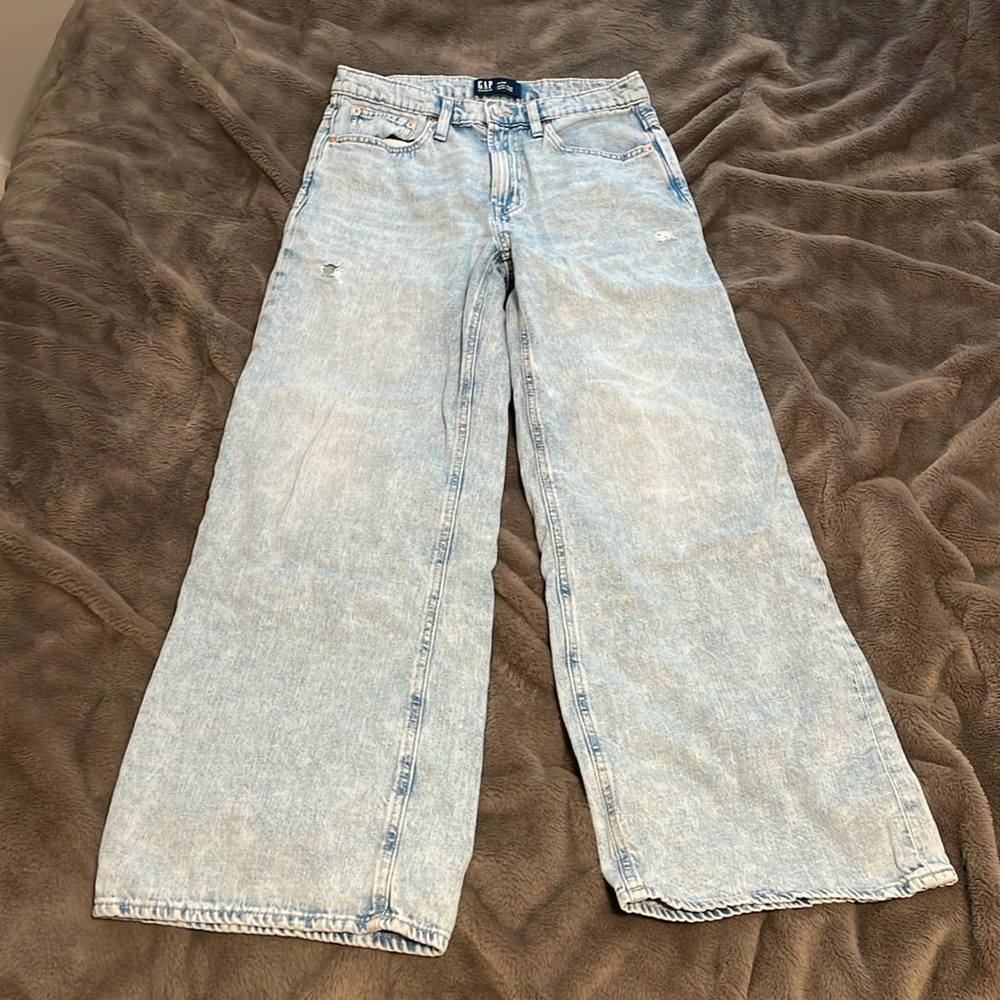 GAP Wide-Leg Lightwash Jeans Size 8